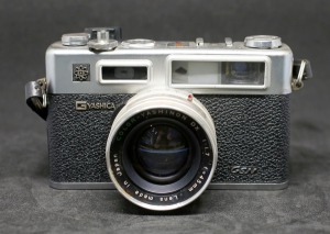 야시카 45mm F1.7 카메라